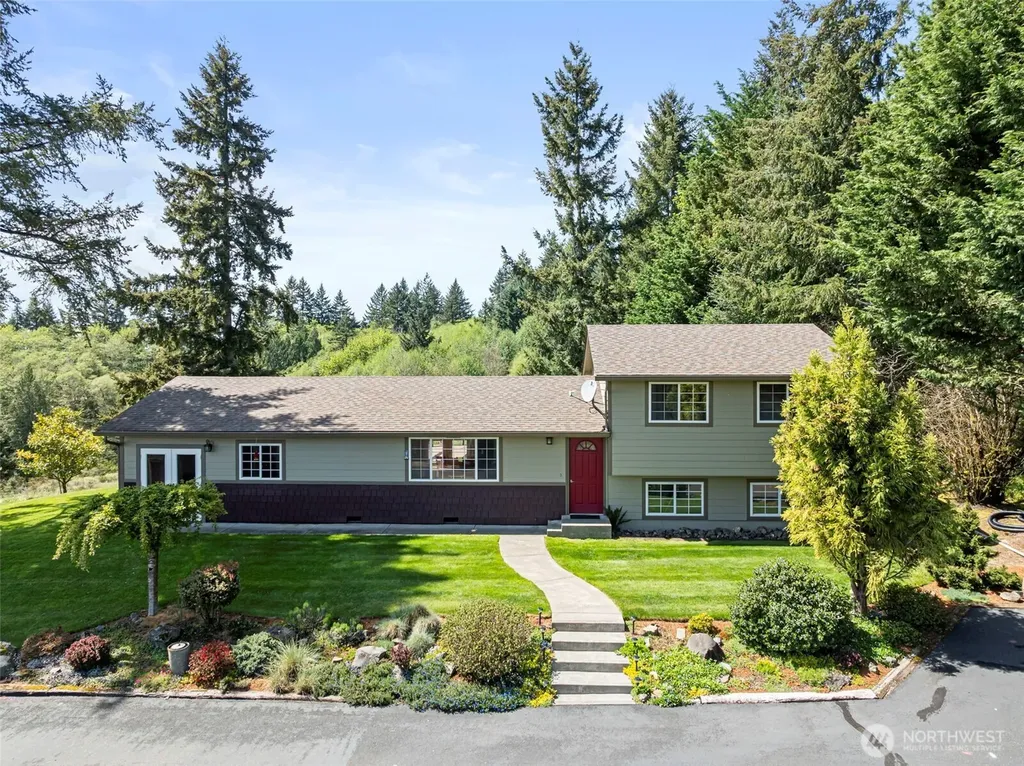124 Gunnell Road Winlock WA 98596