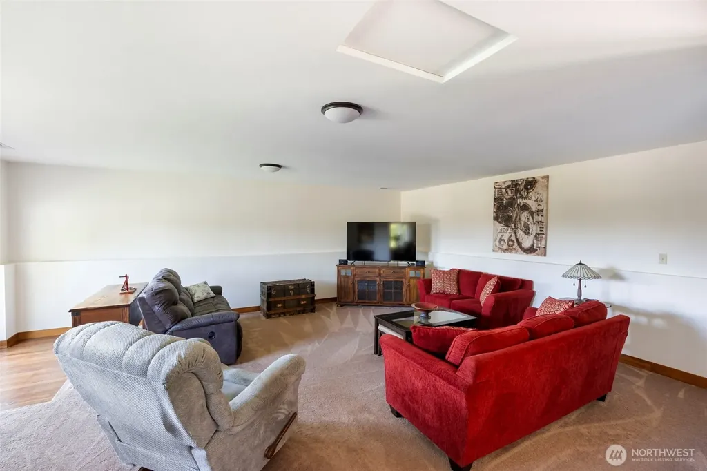 124 Gunnell Road Winlock WA 98596