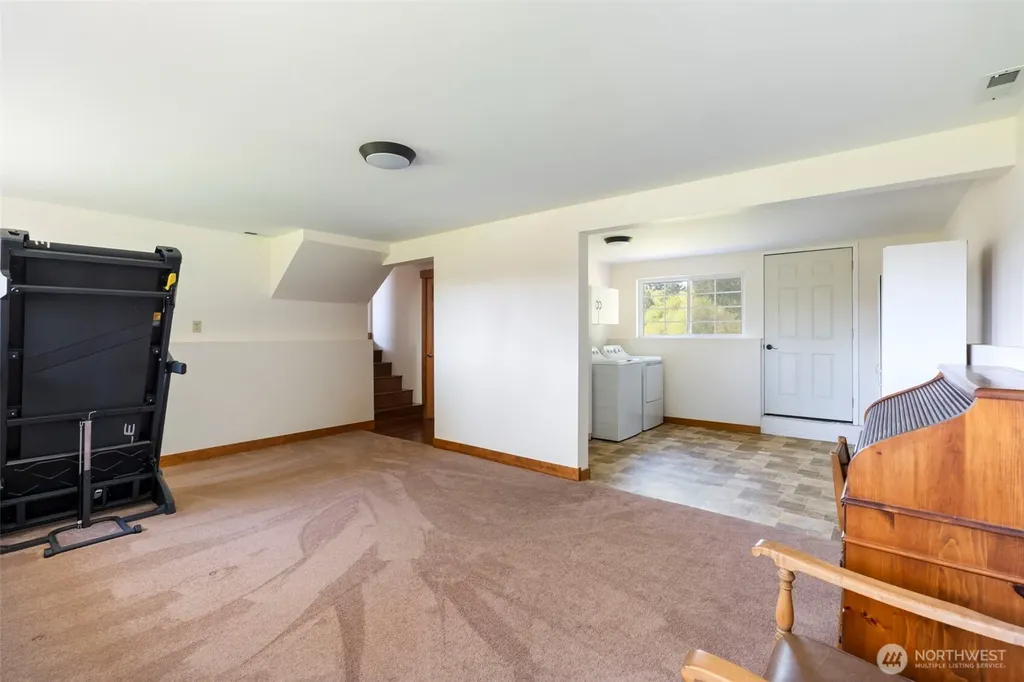 124 Gunnell Road Winlock WA 98596