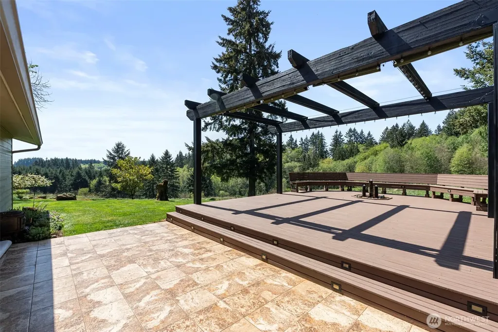 124 Gunnell Road Winlock WA 98596