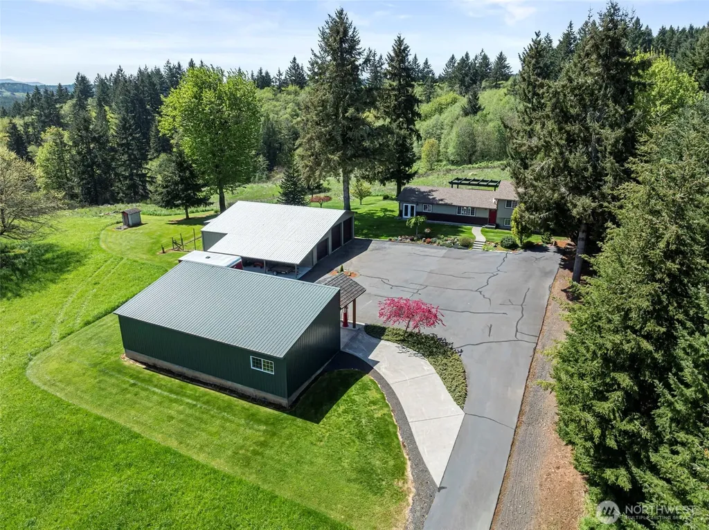 124 Gunnell Road Winlock WA 98596