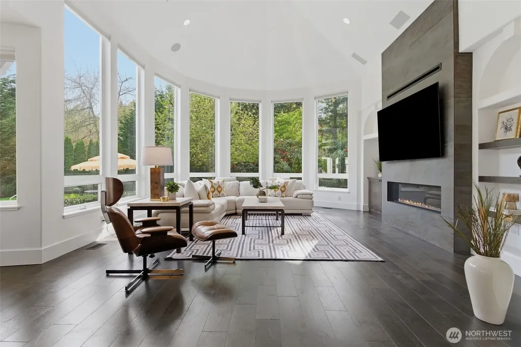 19267 NE 149th Street Woodinville WA 98077