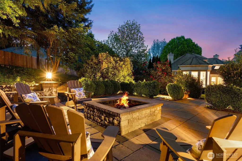 19267 NE 149th Street Woodinville WA 98077