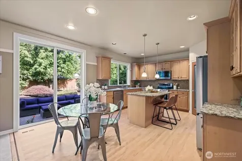 11526 160th Court NE Redmond WA 98052