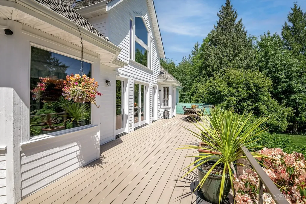 24217 116th Avenue E Graham WA 98338