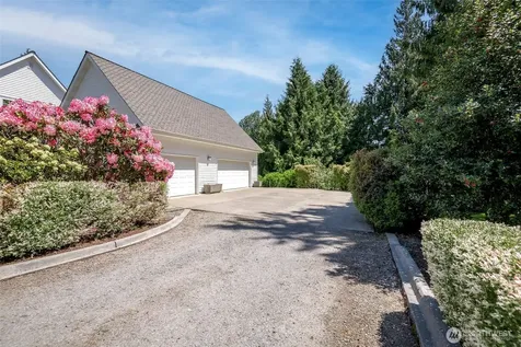 24217 116th Avenue E Graham WA 98338