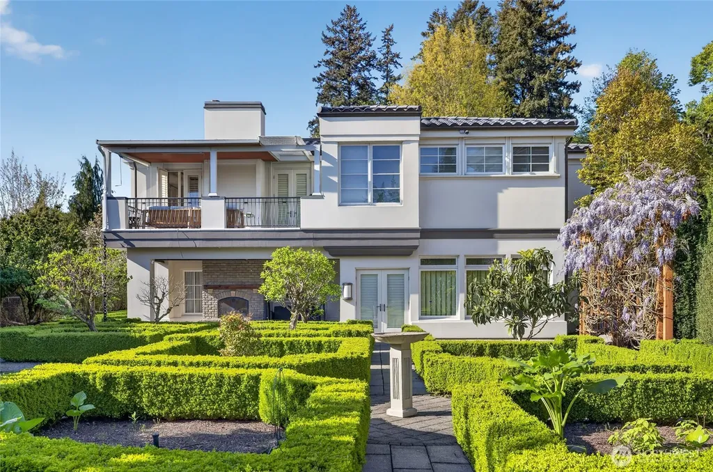 10419 NE 53rd Street Kirkland WA 98033