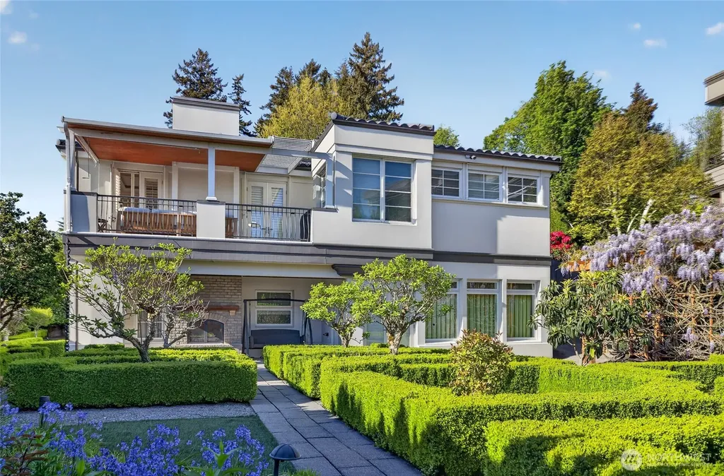 10419 NE 53rd Street Kirkland WA 98033