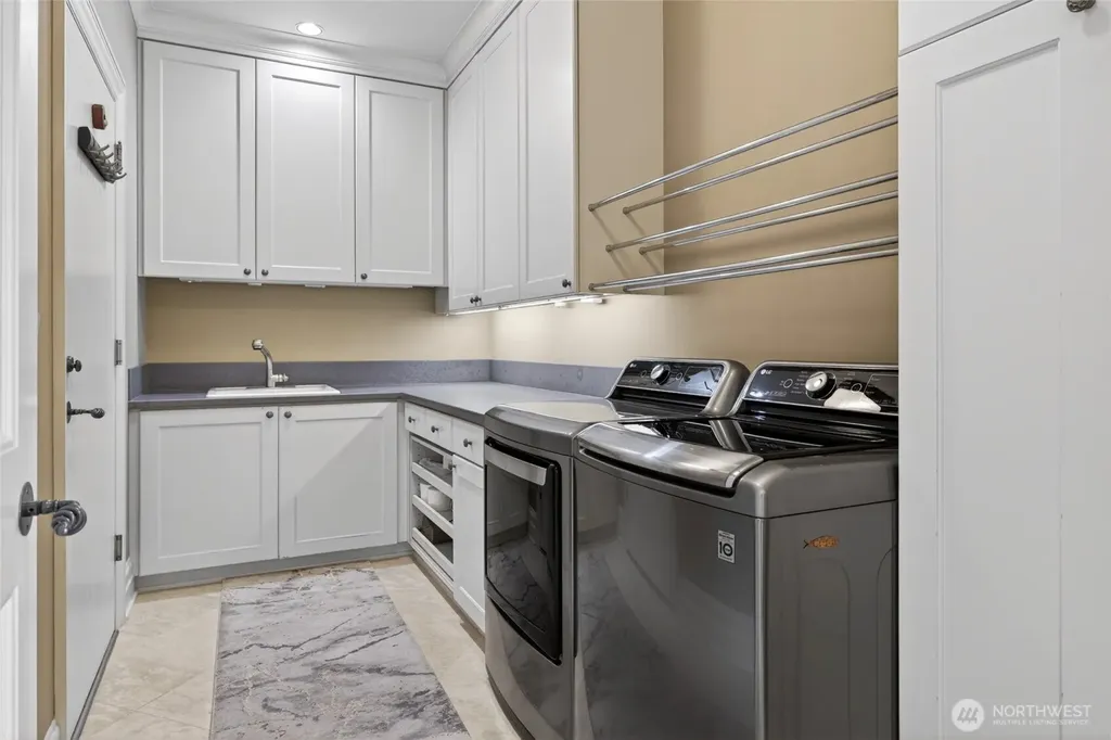 10419 NE 53rd Street Kirkland WA 98033