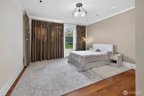 10419 NE 53rd Street Kirkland WA 98033