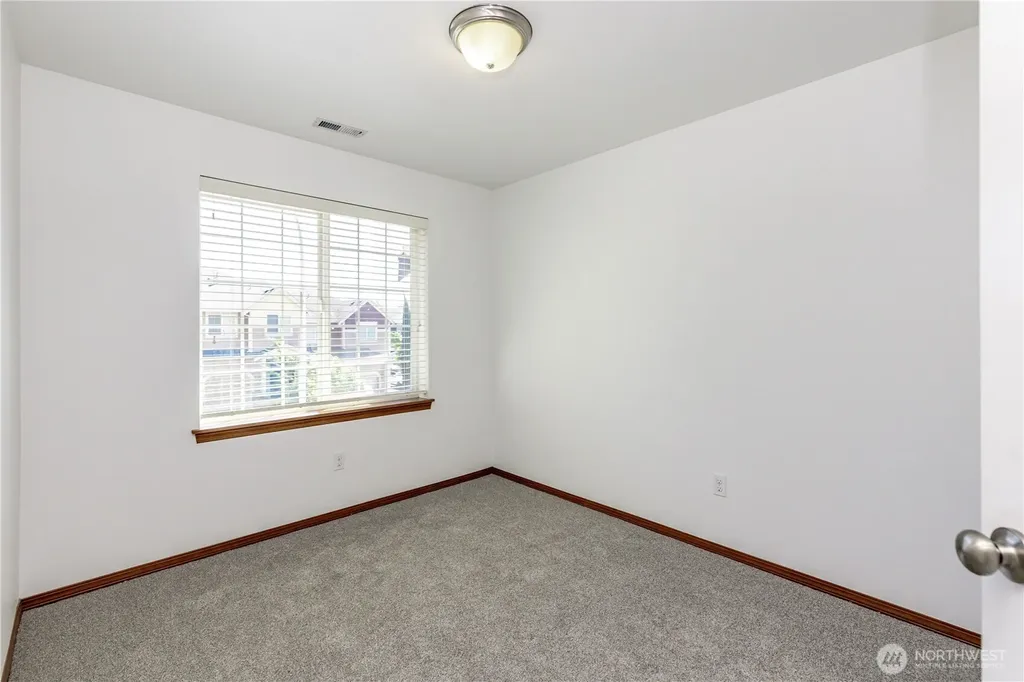 115 60th Street SE Auburn WA 98092