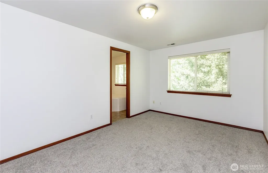 115 60th Street SE Auburn WA 98092
