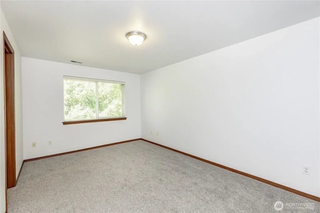 115 60th Street SE Auburn WA 98092