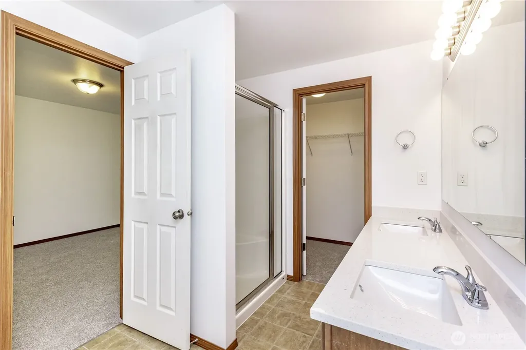 115 60th Street SE Auburn WA 98092