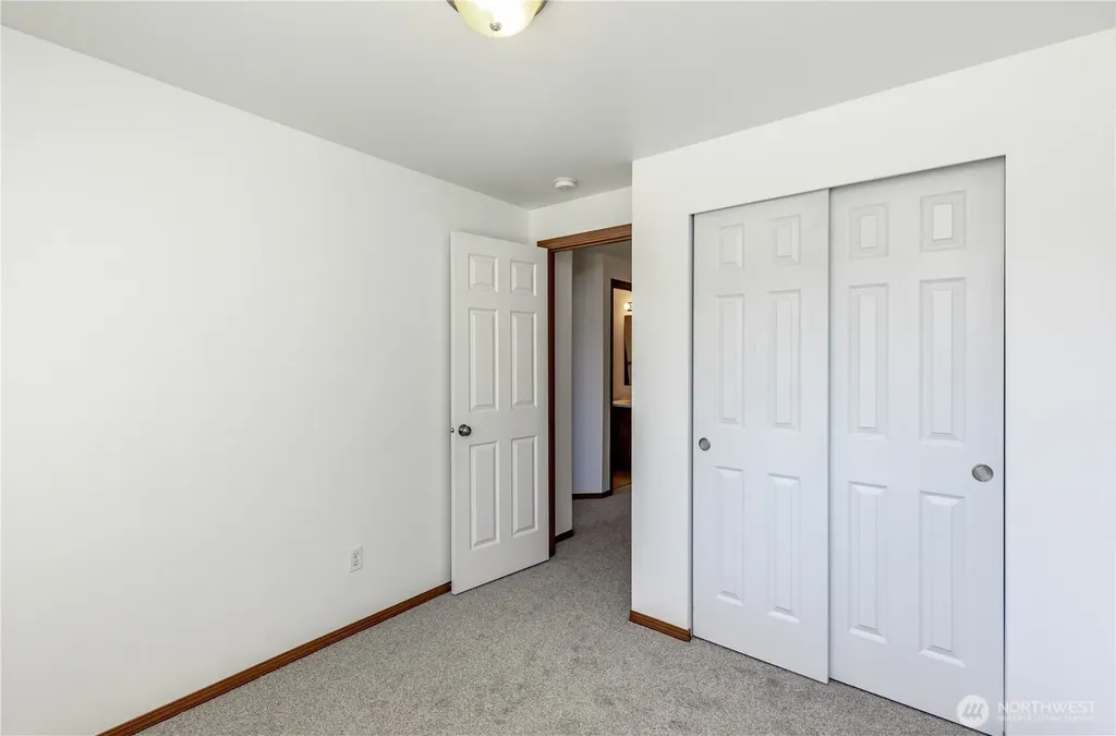 115 60th Street SE Auburn WA 98092