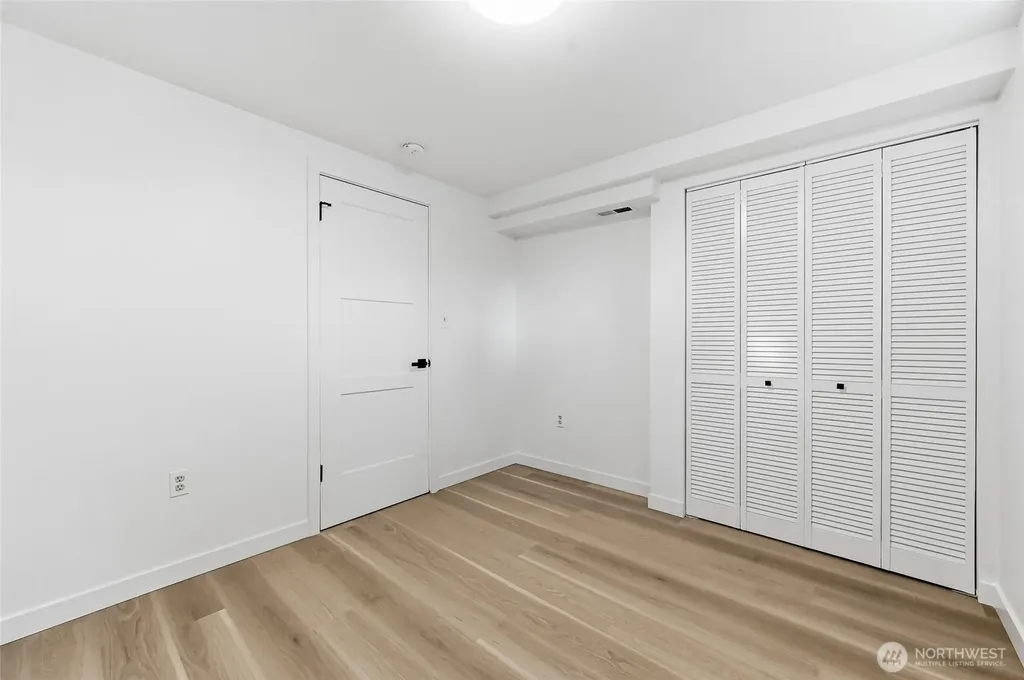 10825 Marine View Drive SW Seattle WA 98146