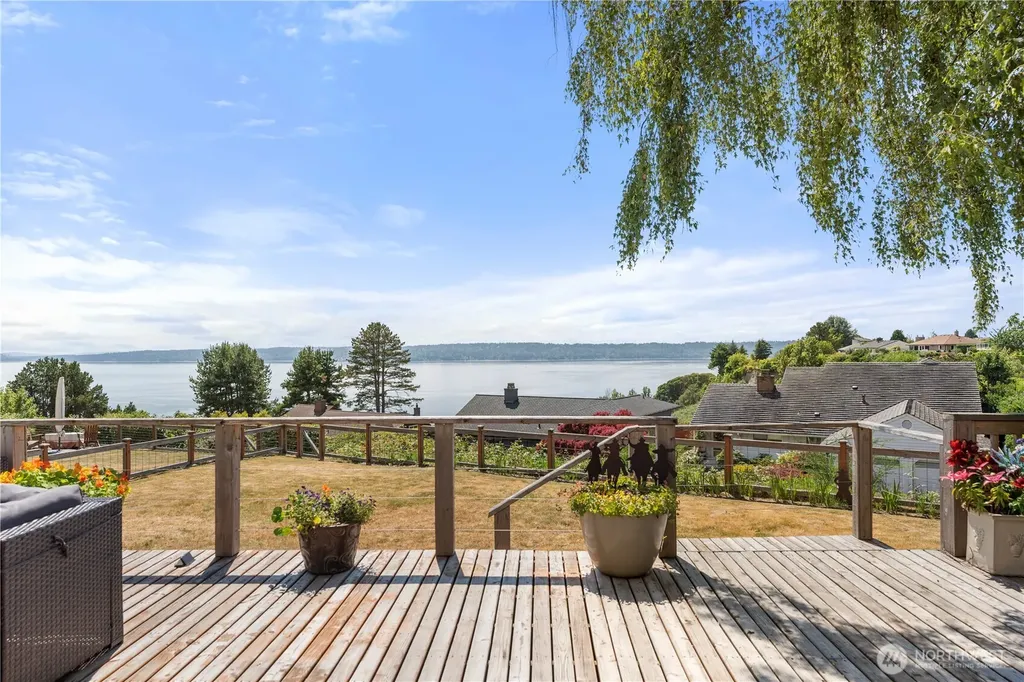 10825 Marine View Drive SW Seattle WA 98146