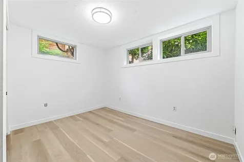 10825 Marine View Drive SW Seattle WA 98146