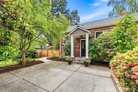 10825 Marine View Drive SW Seattle WA 98146