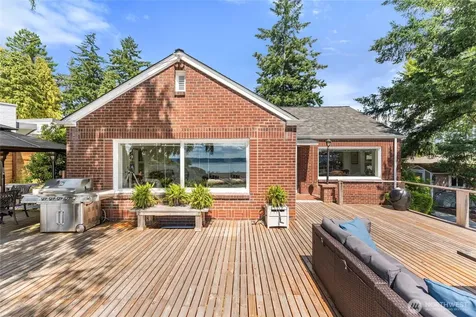 10825 Marine View Drive SW Seattle WA 98146