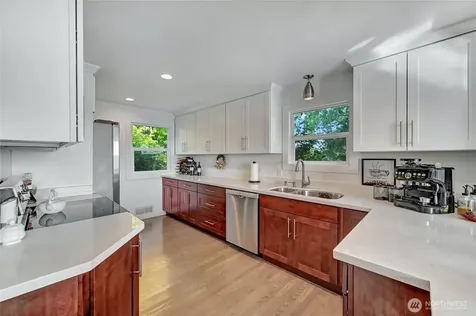 10825 Marine View Drive SW Seattle WA 98146
