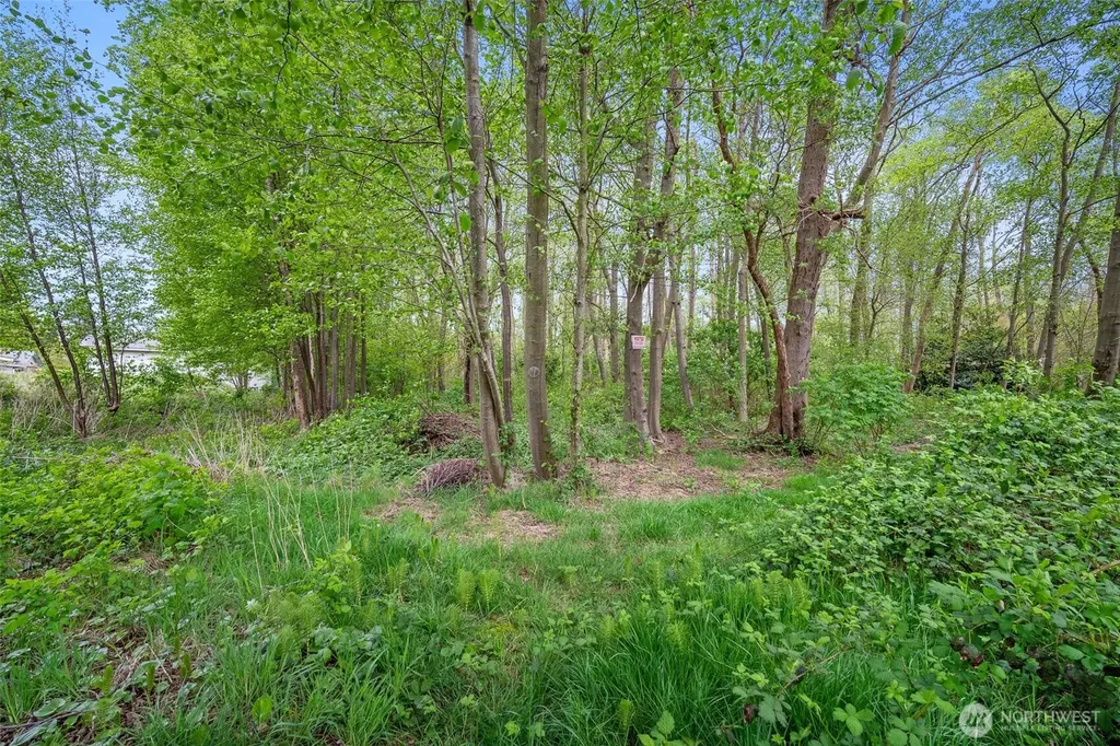 4872 Bay Road Blaine WA 98230