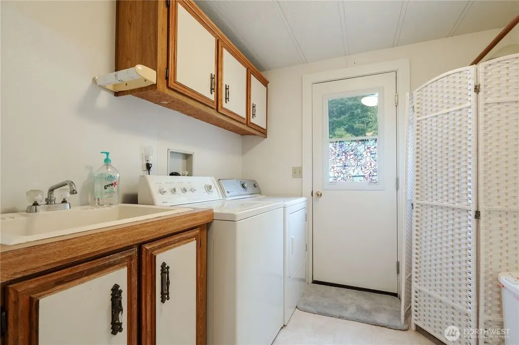 425 Chuckanut Drive N Bellingham WA 98229