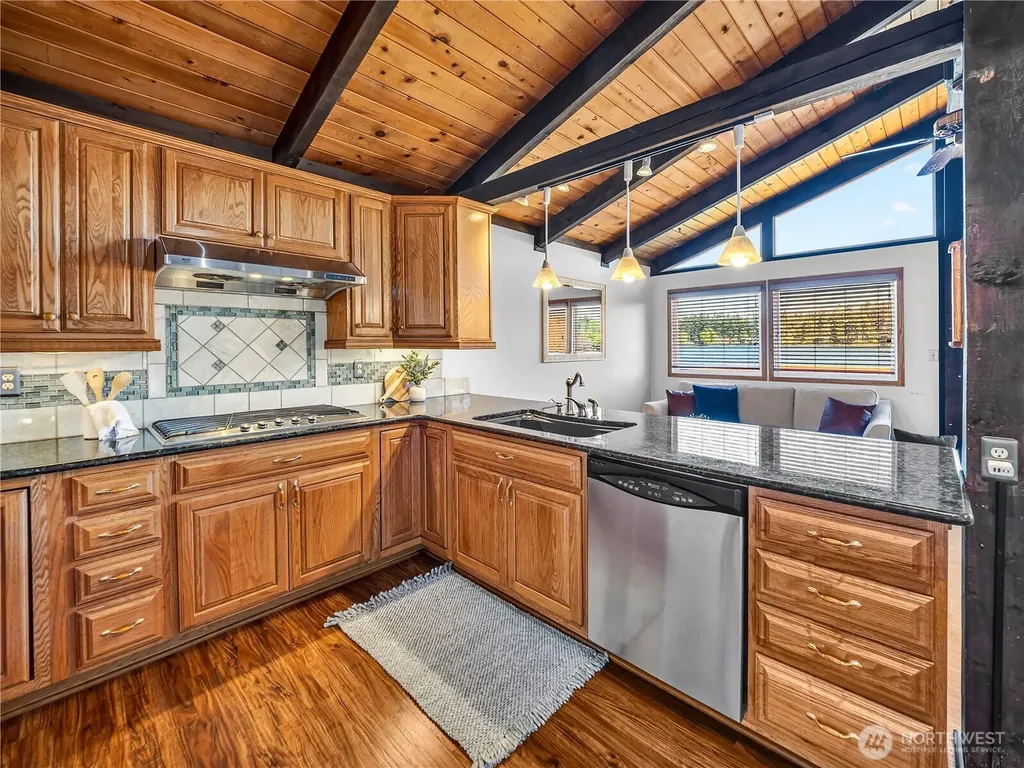 30478 227th Place SE Black Diamond WA 98010