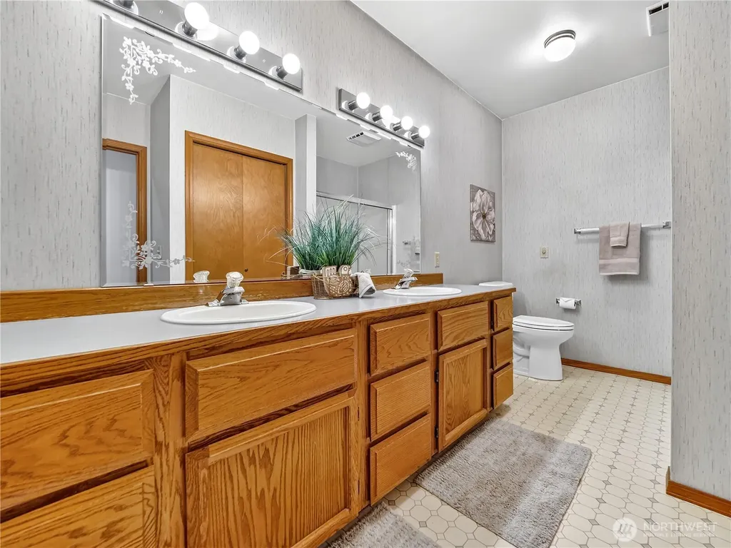 30478 227th Place SE Black Diamond WA 98010
