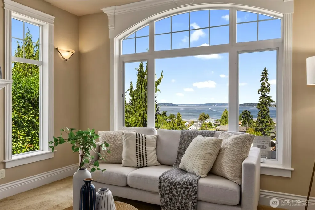 645 Cornelia Avenue Mukilteo WA 98275