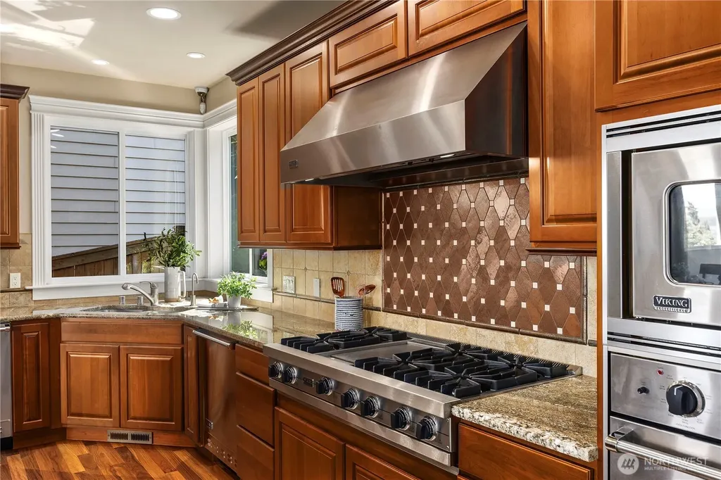645 Cornelia Avenue Mukilteo WA 98275