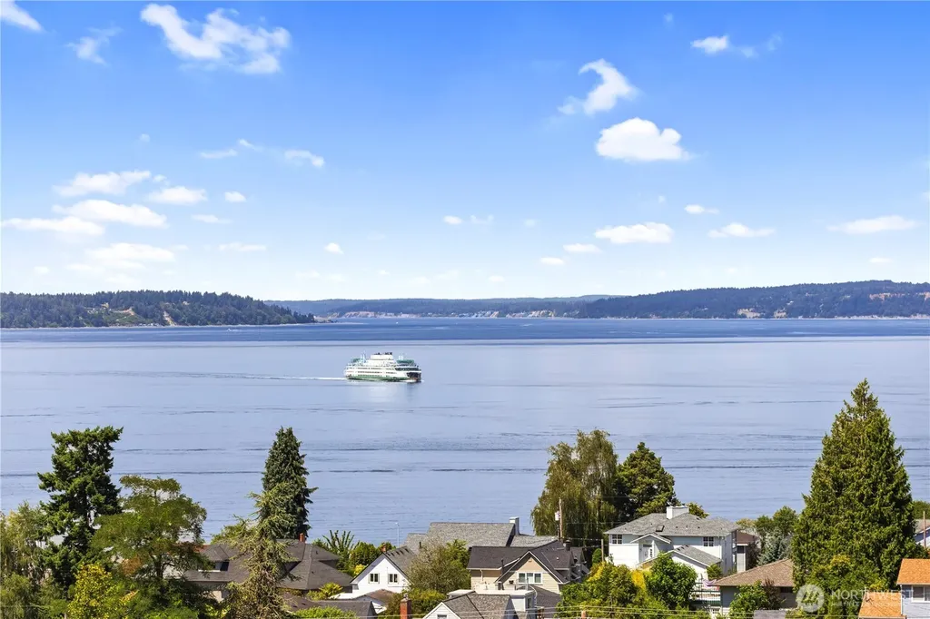 645 Cornelia Avenue Mukilteo WA 98275