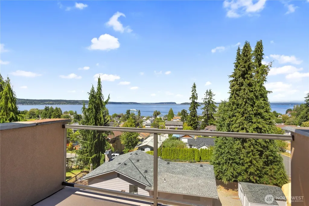 645 Cornelia Avenue Mukilteo WA 98275