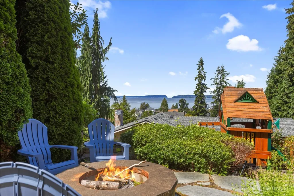 645 Cornelia Avenue Mukilteo WA 98275