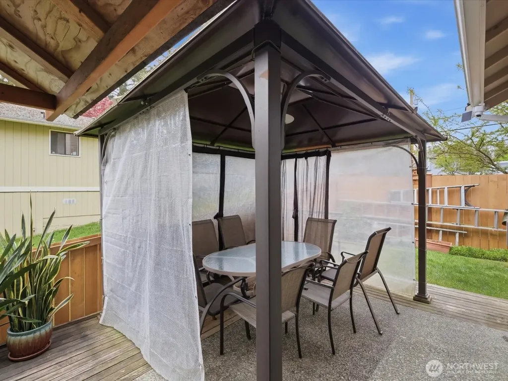 20414 26th Avenue W Lynnwood WA 98036