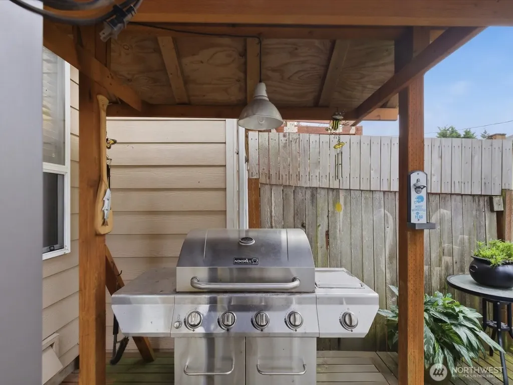 20414 26th Avenue W Lynnwood WA 98036