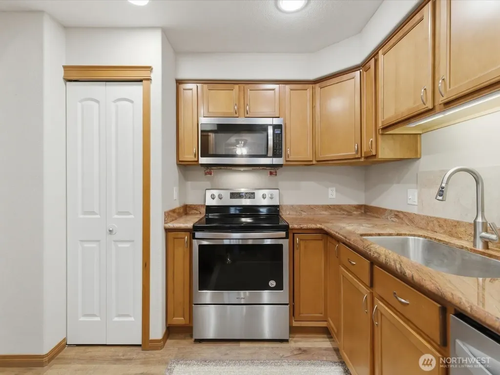 20414 26th Avenue W Lynnwood WA 98036