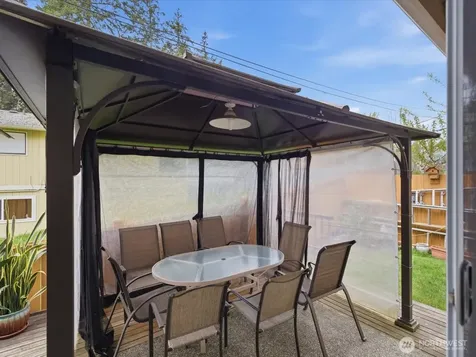 20414 26th Avenue W Lynnwood WA 98036