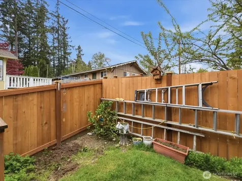 20414 26th Avenue W Lynnwood WA 98036