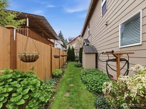 20414 26th Avenue W Lynnwood WA 98036