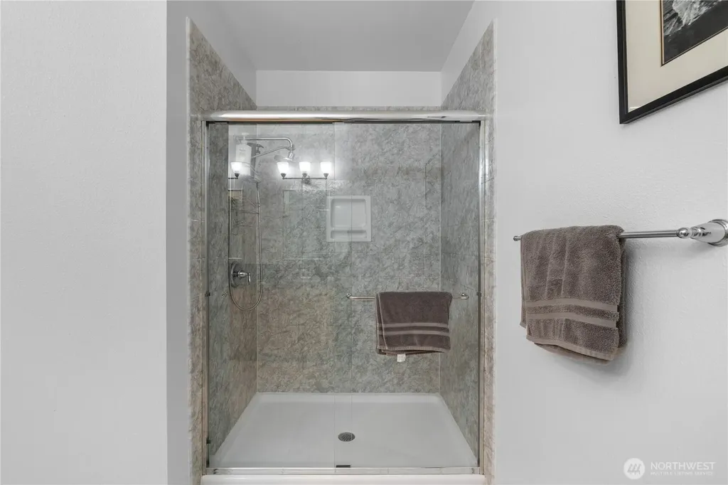 22627 NE Alder Crest Drive Redmond WA 98053