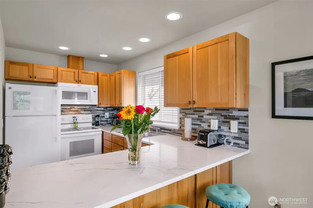 9 Darien Lane Pacific Beach WA 98571