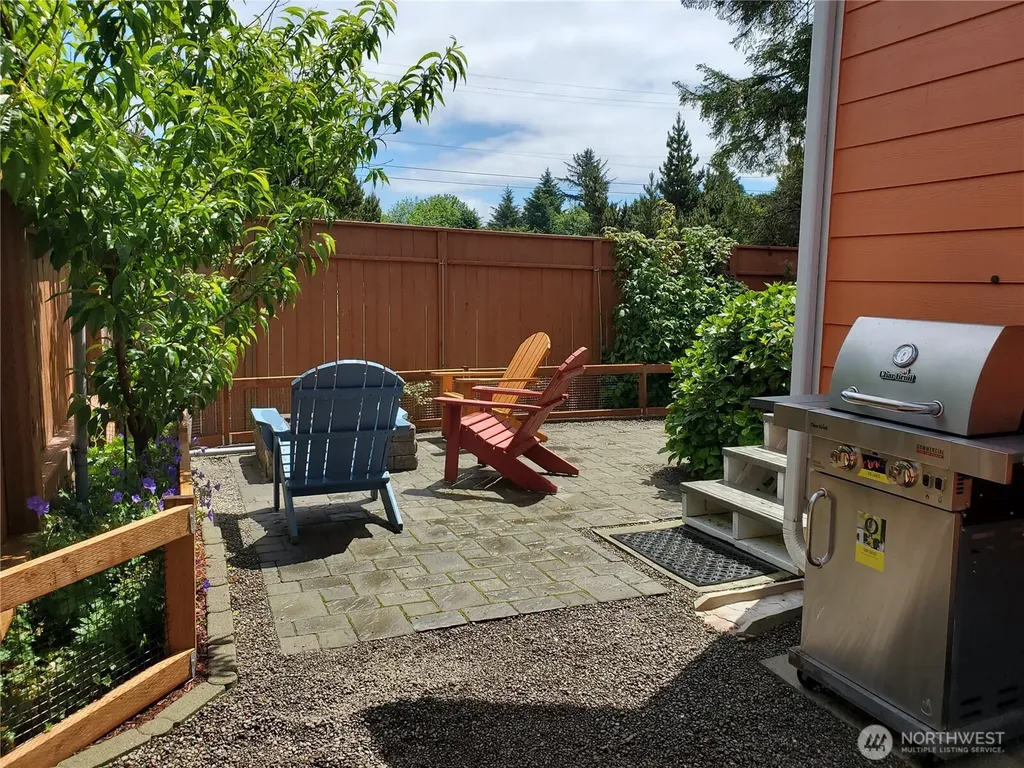 9 Darien Lane Pacific Beach WA 98571