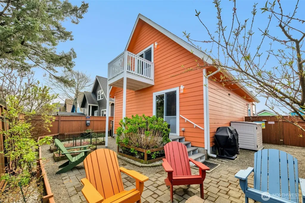 9 Darien Lane Pacific Beach WA 98571