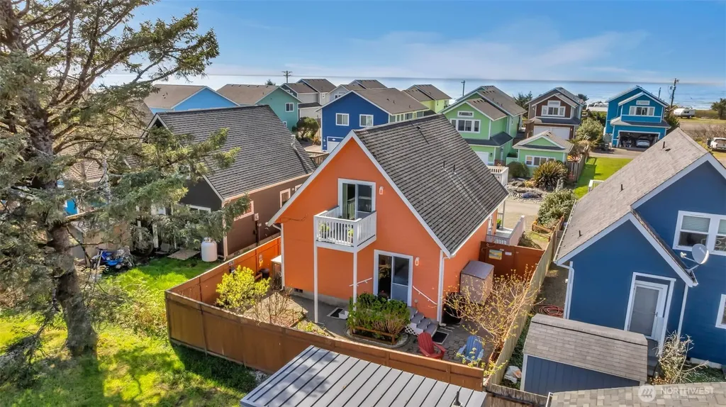 9 Darien Lane Pacific Beach WA 98571