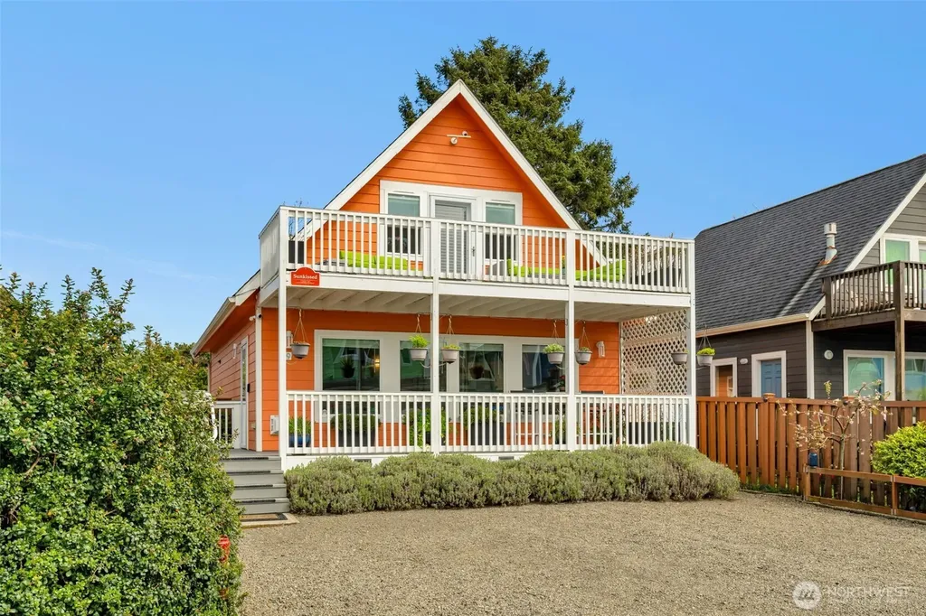 9 Darien Lane Pacific Beach WA 98571