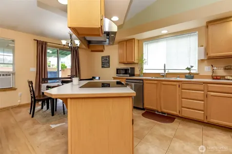 14515 5th Ave E Tacoma WA 98445