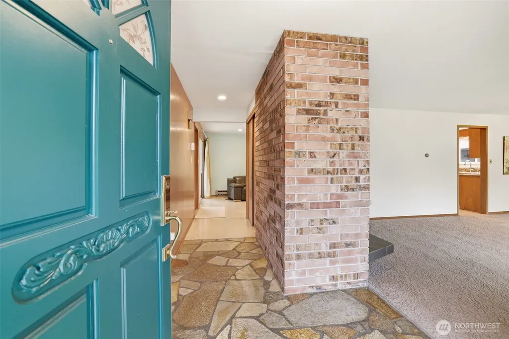 9428 21st Drive SE Everett WA 98208