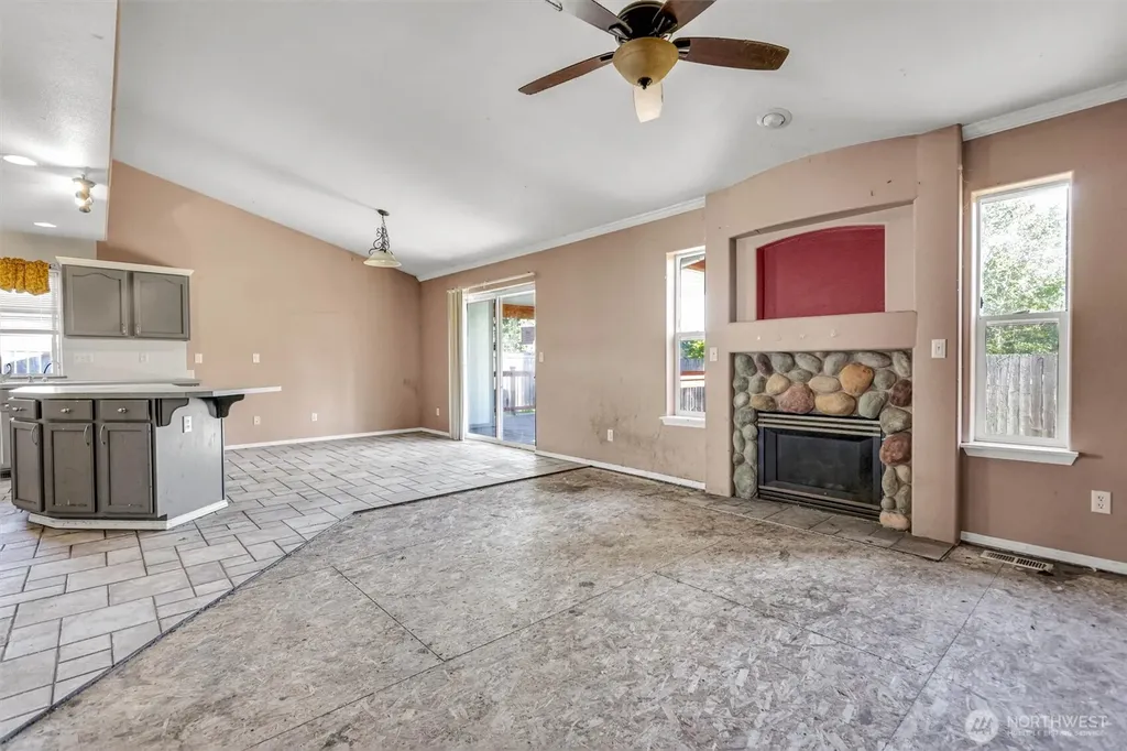 15708 92nd Court SE Yelm WA 98597