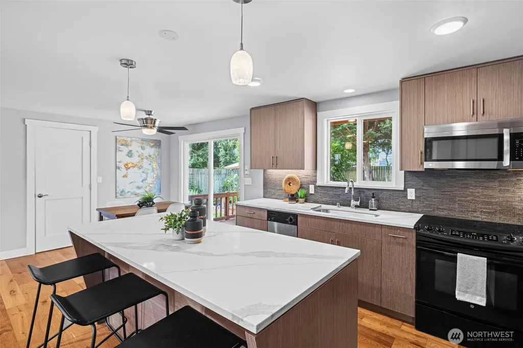 8629 223rd Street SW Edmonds WA 98026